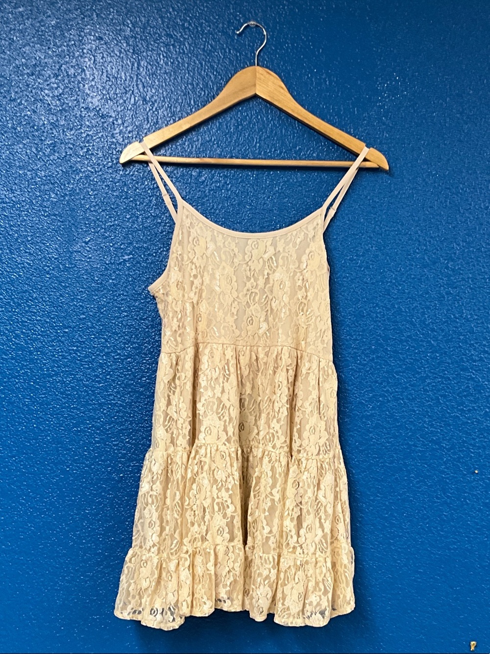 Women's Lace Tiered Mini Dress - Cream